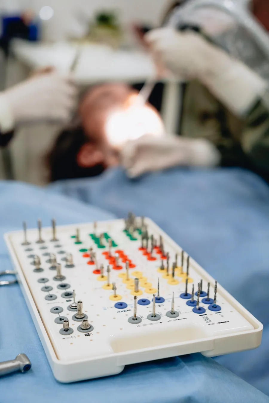 Dental implant procedure kit laid out at Taki Dent Antalya — Straumann and Nobel Biocare components used for every implant placement